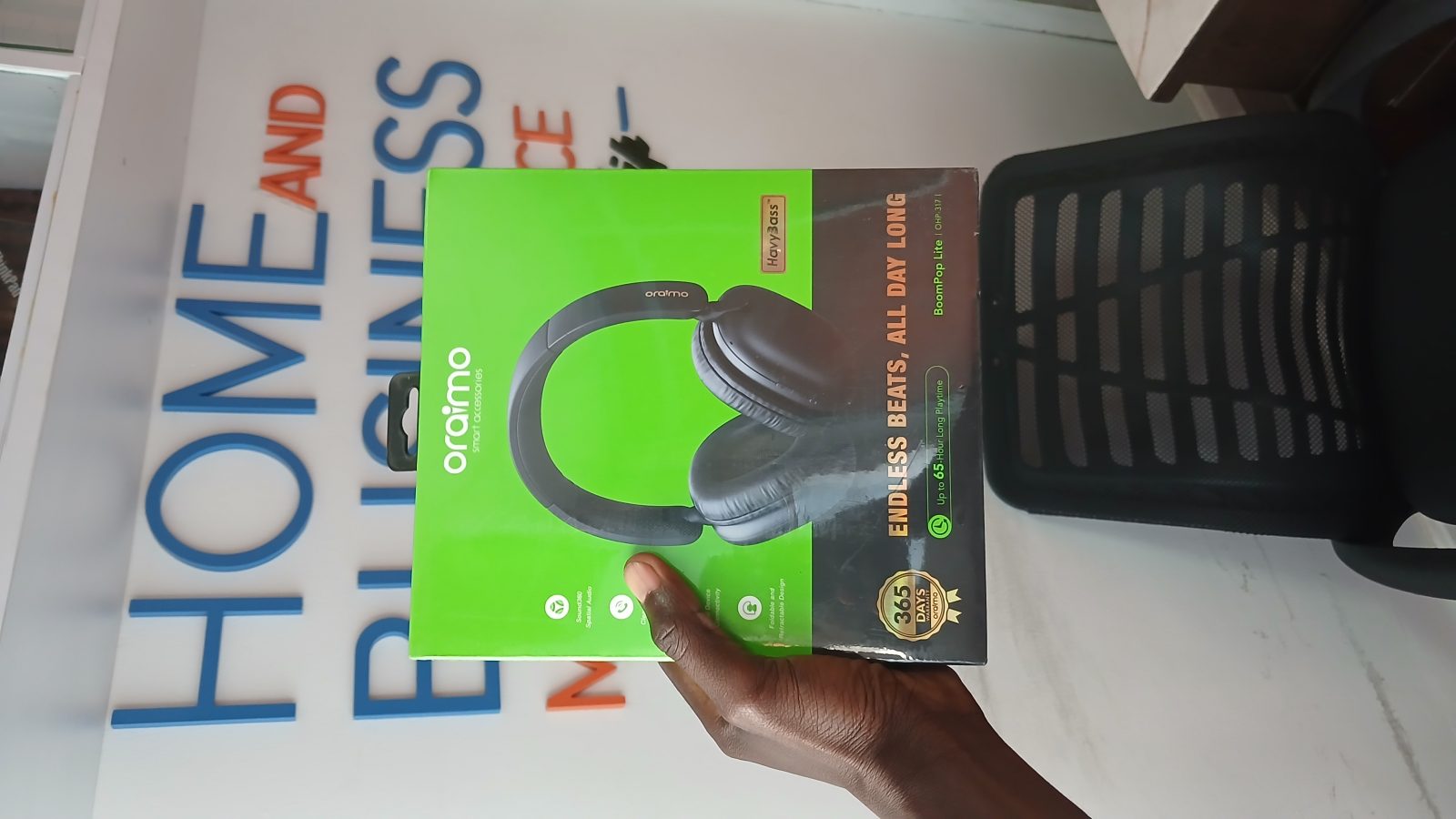 HEADPHONE