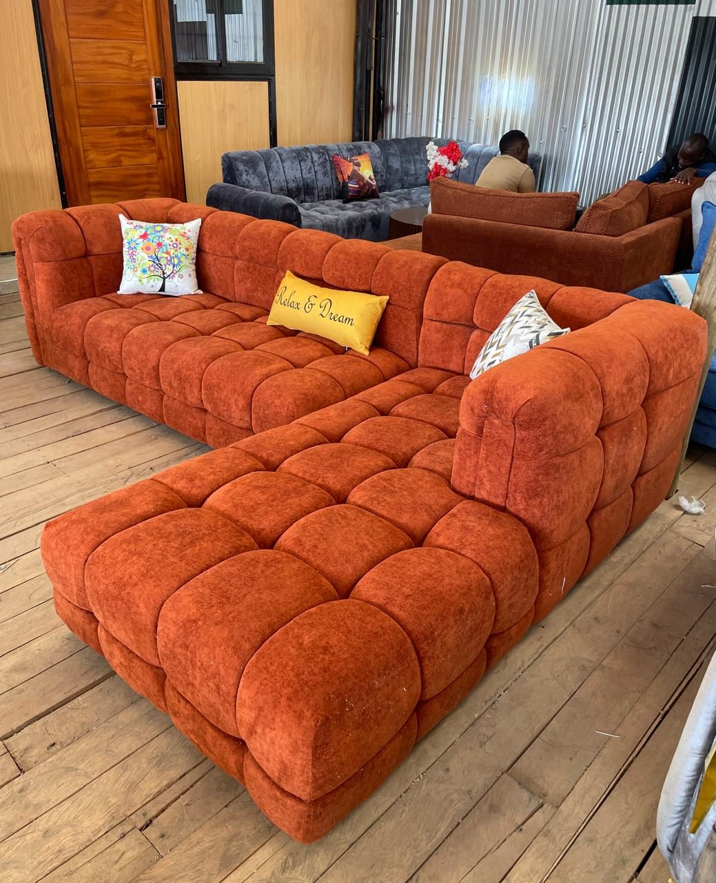 L SHAPE SEAT